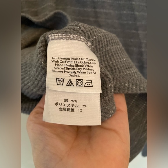 eddie Bauer grey hoodie with thin silver pin stripe running through it. Size M - Picture 8 of 8